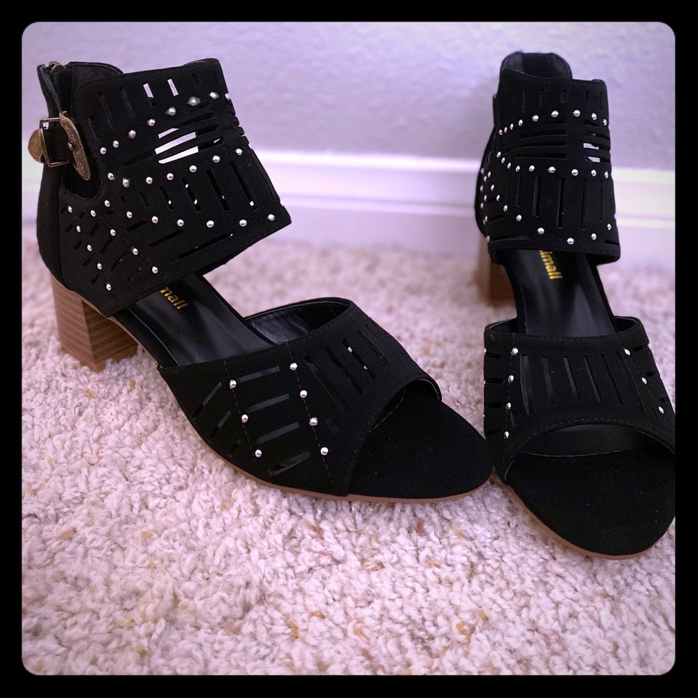 NWOB  Black jeweled heels open toe